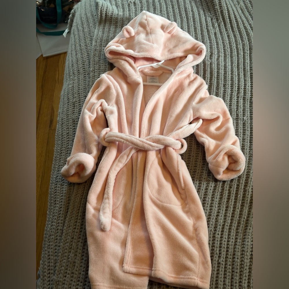 GAP kids Soft Pink Hooded Bear Ear Robe